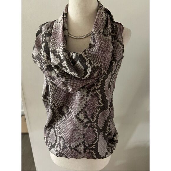 Michael  Kors animal print purple size P or xs blouse - Picture 1 of 4